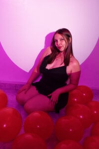 LEYNABRAUN 🥰 Warning: this birthday girl is not touched… she is desired 😏🎂 Foto