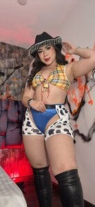 IsabellaAnngel 🤠 The hottest rodeo starts with me 🔥😈 Pic 5