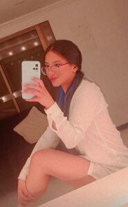 Skay_bluee Stolen shirt, naugthy night❤️‍🔥 Pic 3