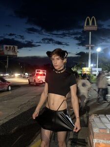 Anthonylovell Public slika 2