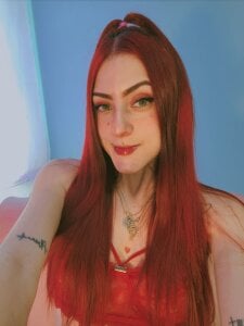 Luna_Raay 🔥 Come Closer… It’s Getting Hot 💄 slika