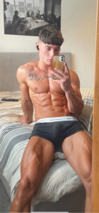 naughtyboy0124 Public Pic