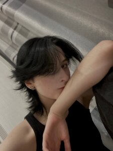 Lizzy_Black Public Pic 5