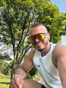 magnusclark enjoying a good jog on Sunday Immagine  2