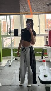 esmeralda-bk: Gym time 😏💦 ( 2 фото)