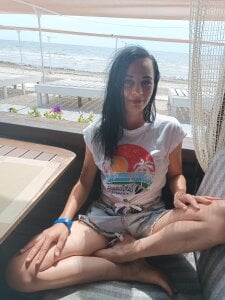 SEXgirl-fire Public Pic 4