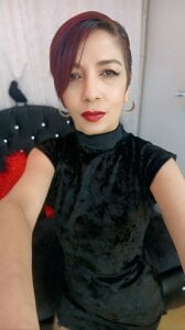 Trinityy__ Enjoying the beginning of this year 2026 welcoming you Foto 2