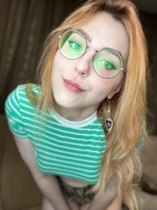 yourfox_Alice_ Public Pic 3