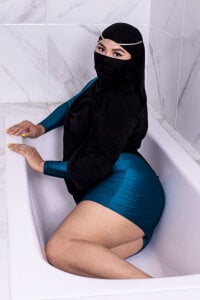 _seelena accompany me to shower Fotka 2