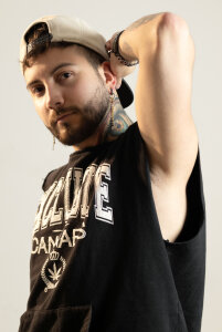 Aaron_Coltten Public Pic 5