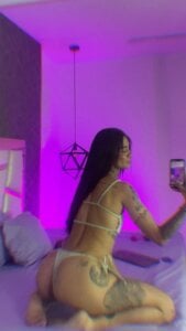 SophieBatory Want to know about SOPHIE? Εικόνα 2