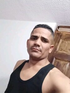 Tolisrael27 Public Pic