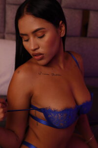 Alana_Thompson_Public图片 6