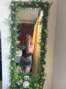 Terra_sunlight i like mirrors 🌵🌷 Pic 7
