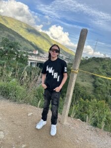 kevinbigcokc18 Kevin in Medellín Pic 4