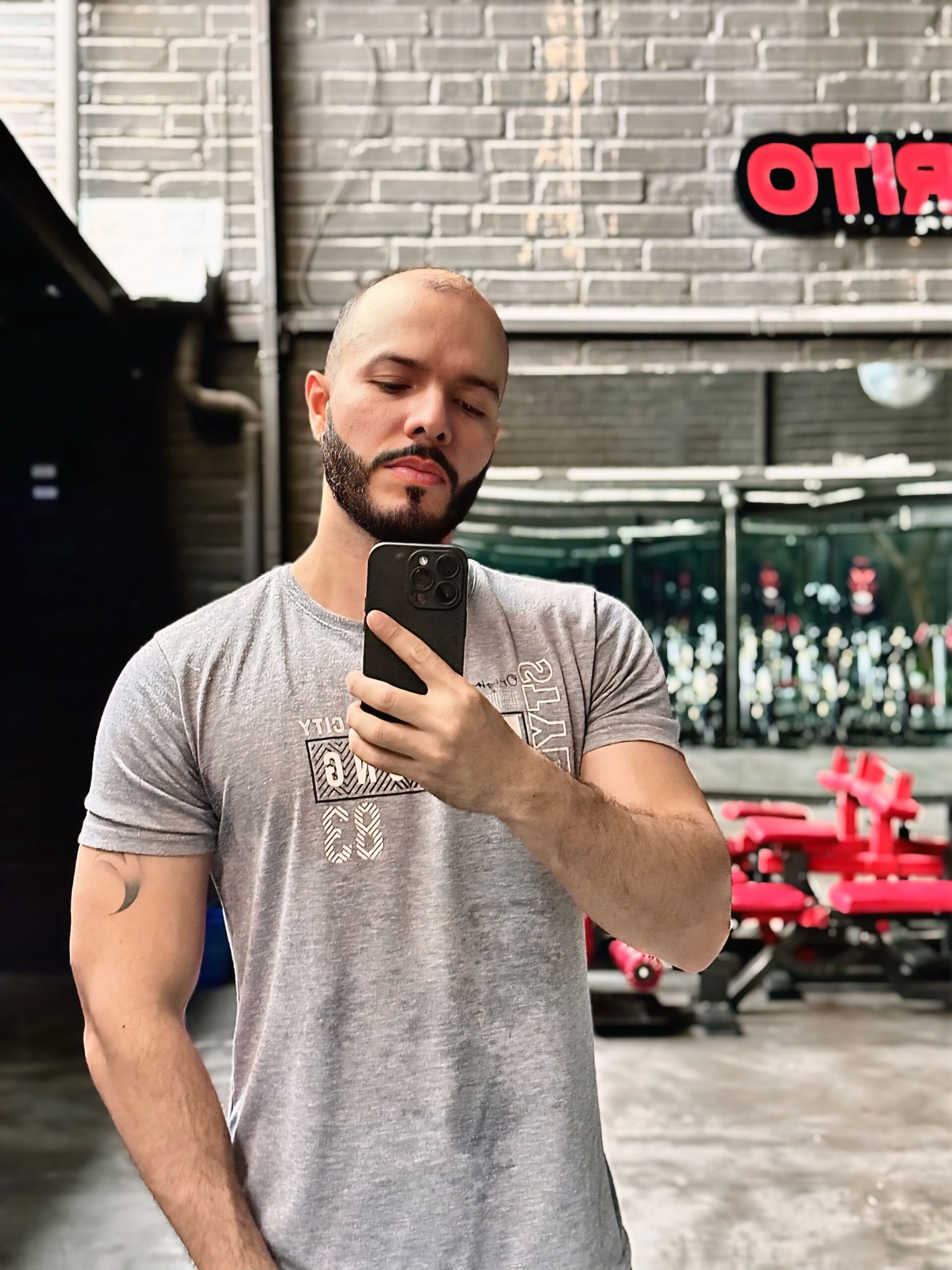 Tom_Bailey Public Εικόνα 2