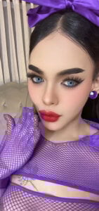 MochaliciousTransOnTop Public Foto 4