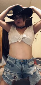 Lucifinakitten Public Pic 3