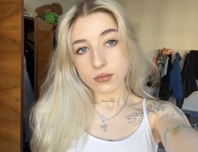 EmmyWet Public Billede 2