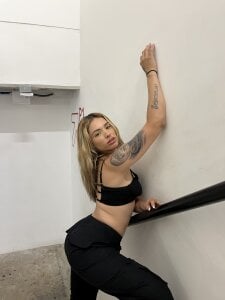 ambarsorachi Urbano sexy Pic 7