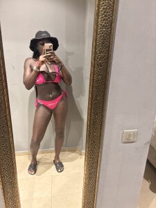 vivienne_rayne Public Pic 3