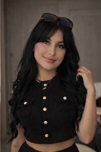 Mia ❤️‍🔥🌺 de Mia_arabs  3 photos