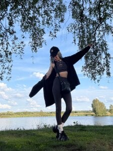 GeraldineStevenson Public Immagine  5