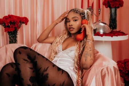 Only us tonight🌹 de AriaFoster  3 Imagens