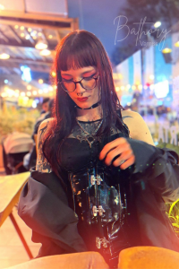 bathory_vamps Just me… being unforgettable💋🖤 Pic