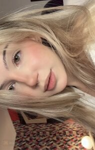 AnnAbbey Keep looking… I can feel when you can’t look away Pic 5