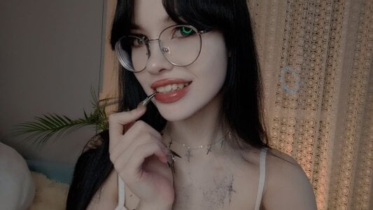 JodyHeap Cute album Pic 5