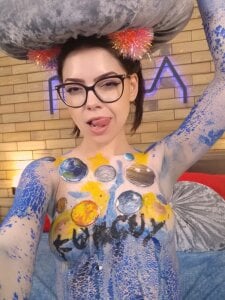 KaylaLewys After Alien Party Pic 5