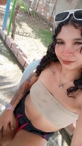 chikivivi- Public Pic 3