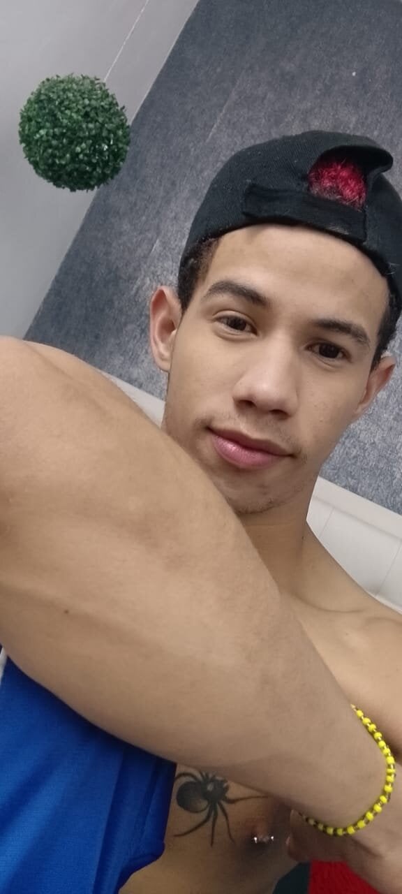 Erick_Zhimerman Trending Pic 4298