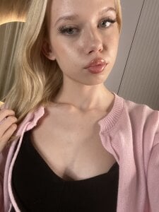 DorisCandelario Selfie Pic 2