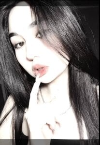 ZenaMbounu Public Pic 3