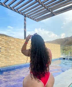 Pool afternoon de Anitta_bell  Imagens