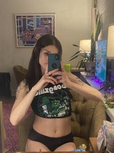 emmy_bunny Public Pic 5