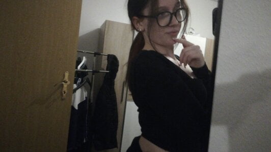 YoungLisaa18 Public 사진 5