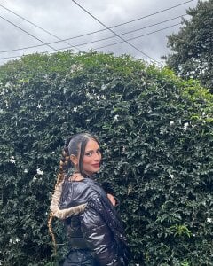 myeli10 Public Pic 3