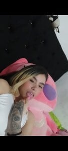 only friend and follow me de thaliaa_smith1  4 Imagens