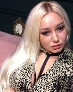 ManishaKat Public Pic 5