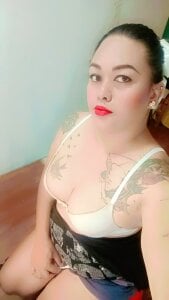 EmmaKantutera Public 사진