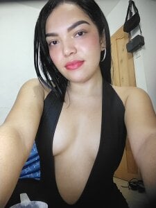 anahi_abdullのHow cute am I? 😘の 2枚の写真