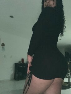 Karla18_ Public Pic 8