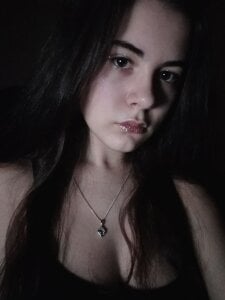 _Horny_Nikkii: Public ( 4 фото)