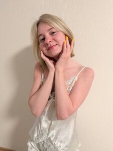 OdelinaFicken in white dress Pic 8