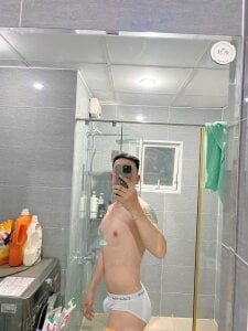 Bui_Vinh_Khoi18 Public Pic 3