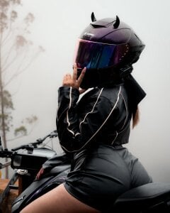 samarajhonsonbiker girl 🖤 Bild 2