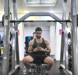 Public od Naughtyleo_5  3 snímek